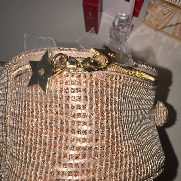 Dior Beauty Holiday Zip Around Cosmetic Bag w/ Samples - Picture 2 of 11